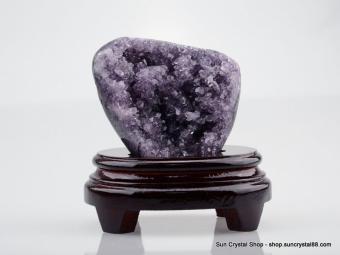 頂級中型消磁紫水晶簇 結晶花景石【已售出】